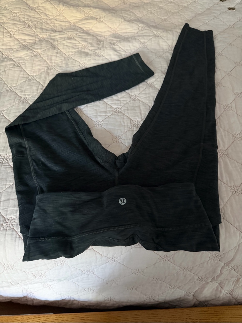 lululemon athletica Leggings Set — Forest Green, Royal Blue, Red, Black - Picture 2 of 4